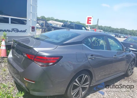 2021 Nissan Sentra Sr Xtronic Cvt z USA, uszkodzony, nr VIN 3N1AB8DV8MY280767